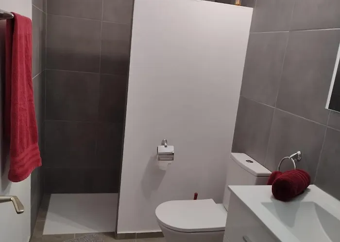 Mit Schoener Aussicht Und Balkon Apartment *