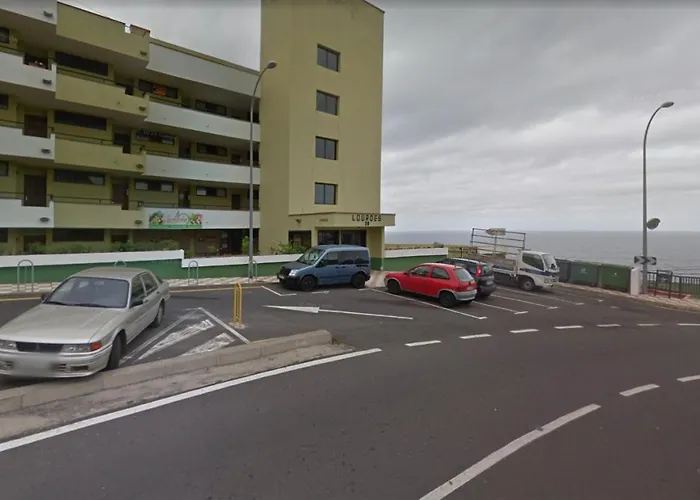 Mit Schoener Aussicht Und Balkon Apartment *